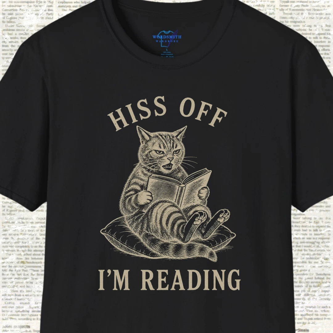 Hiss Off I’m Reading T-Shirt - Black